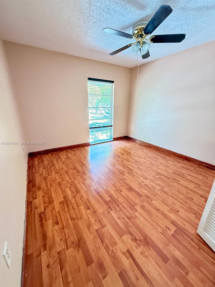 HOLLYWOOD GARDENS CONDOMI - Residential Lease