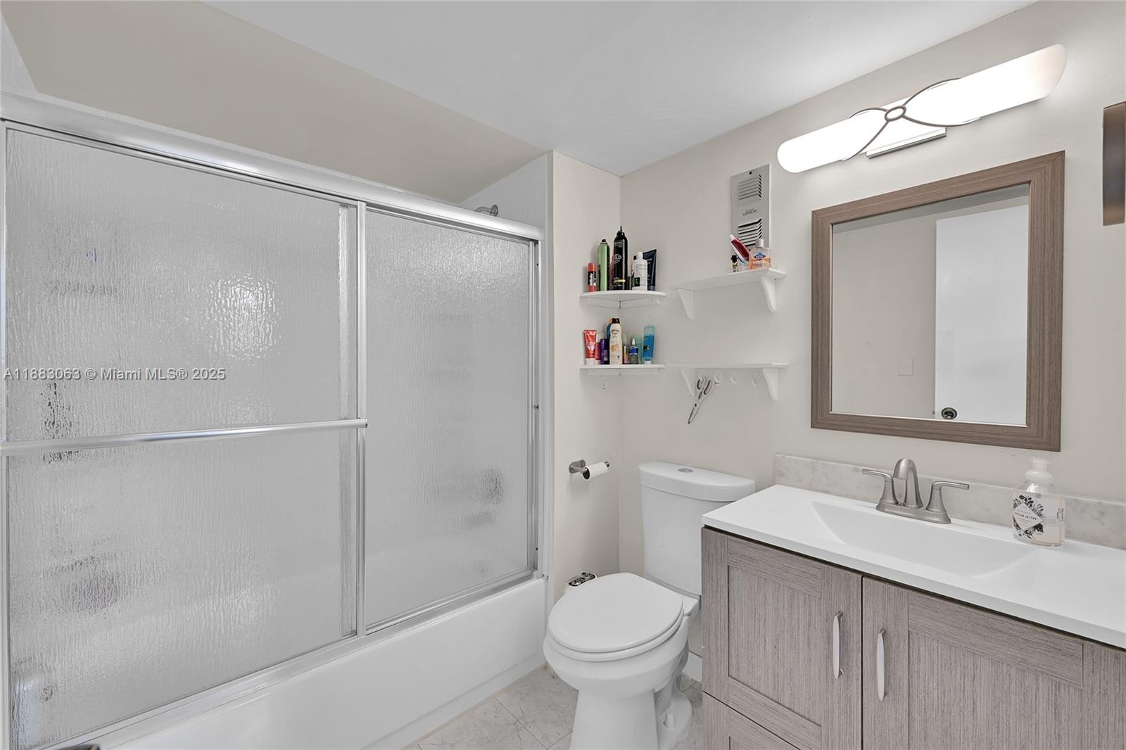 CROSS FOX CONDO - Residential