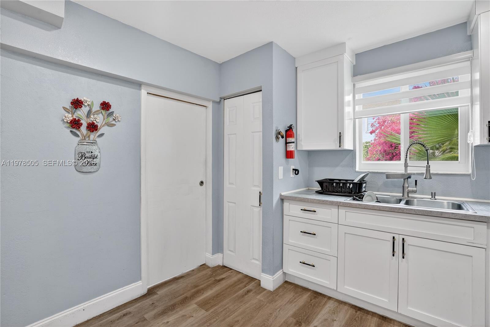 SAGA BAY TOWNHOMES - Residential