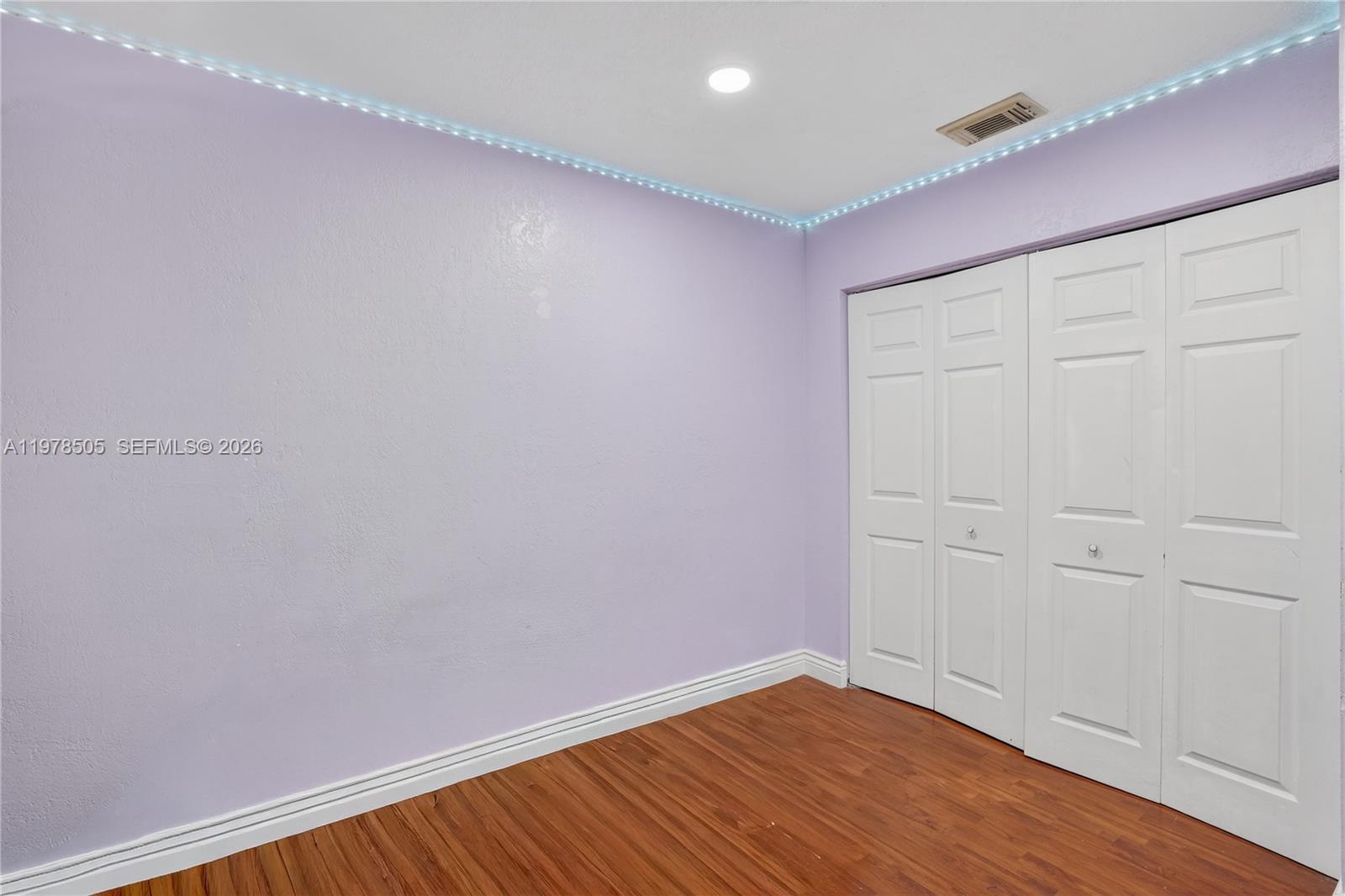 SAGA BAY TOWNHOMES - Residential