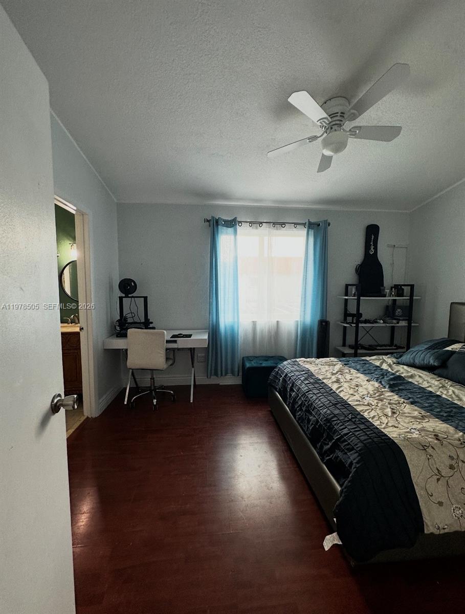 SAGA BAY TOWNHOMES - Residential