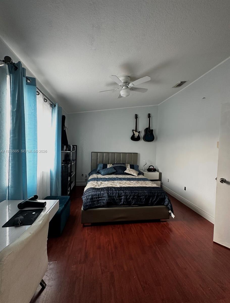 SAGA BAY TOWNHOMES - Residential