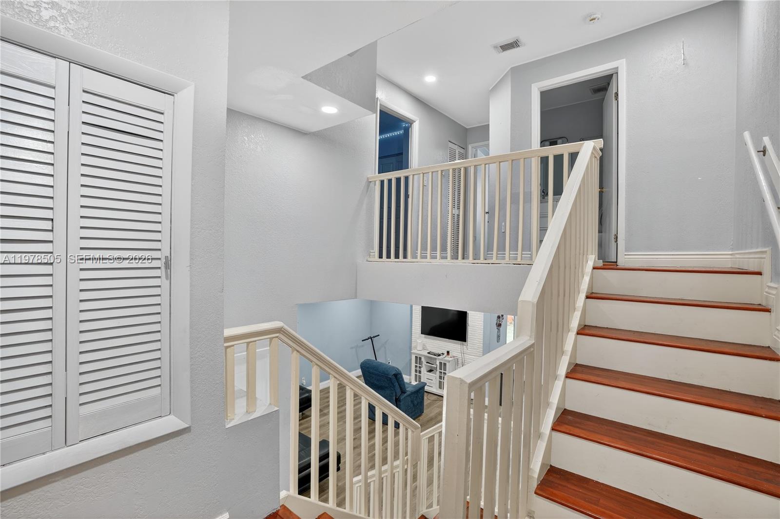 SAGA BAY TOWNHOMES - Residential