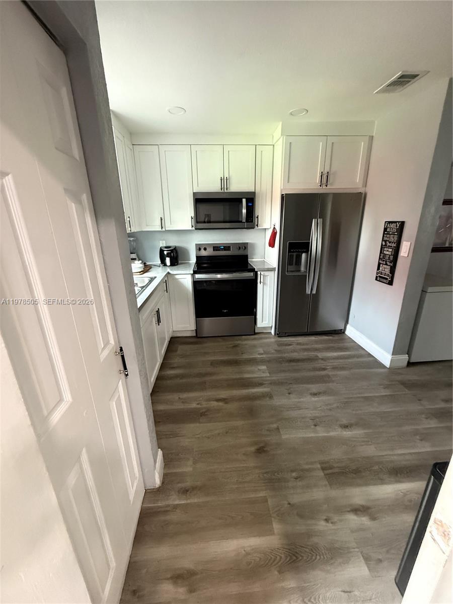 SAGA BAY TOWNHOMES - Residential