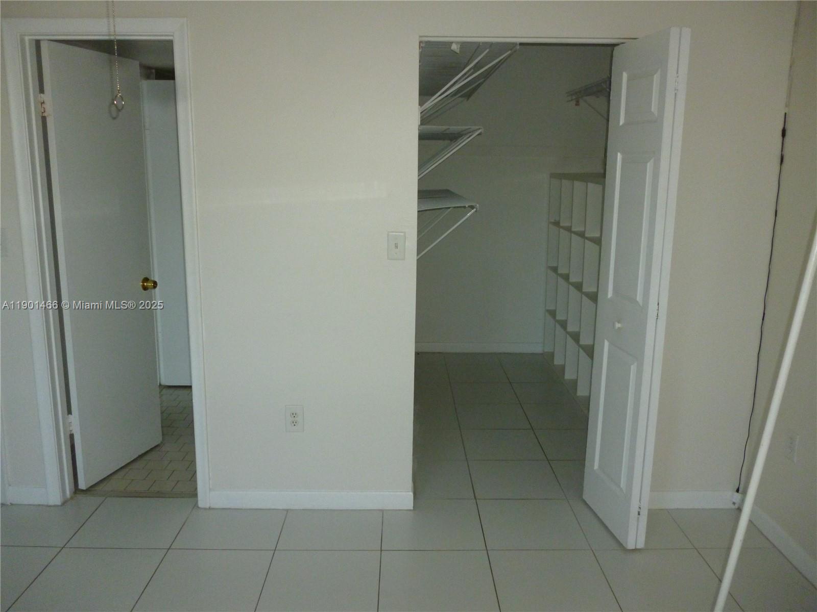 TERRANOVA CONDO 4 - Residential Lease