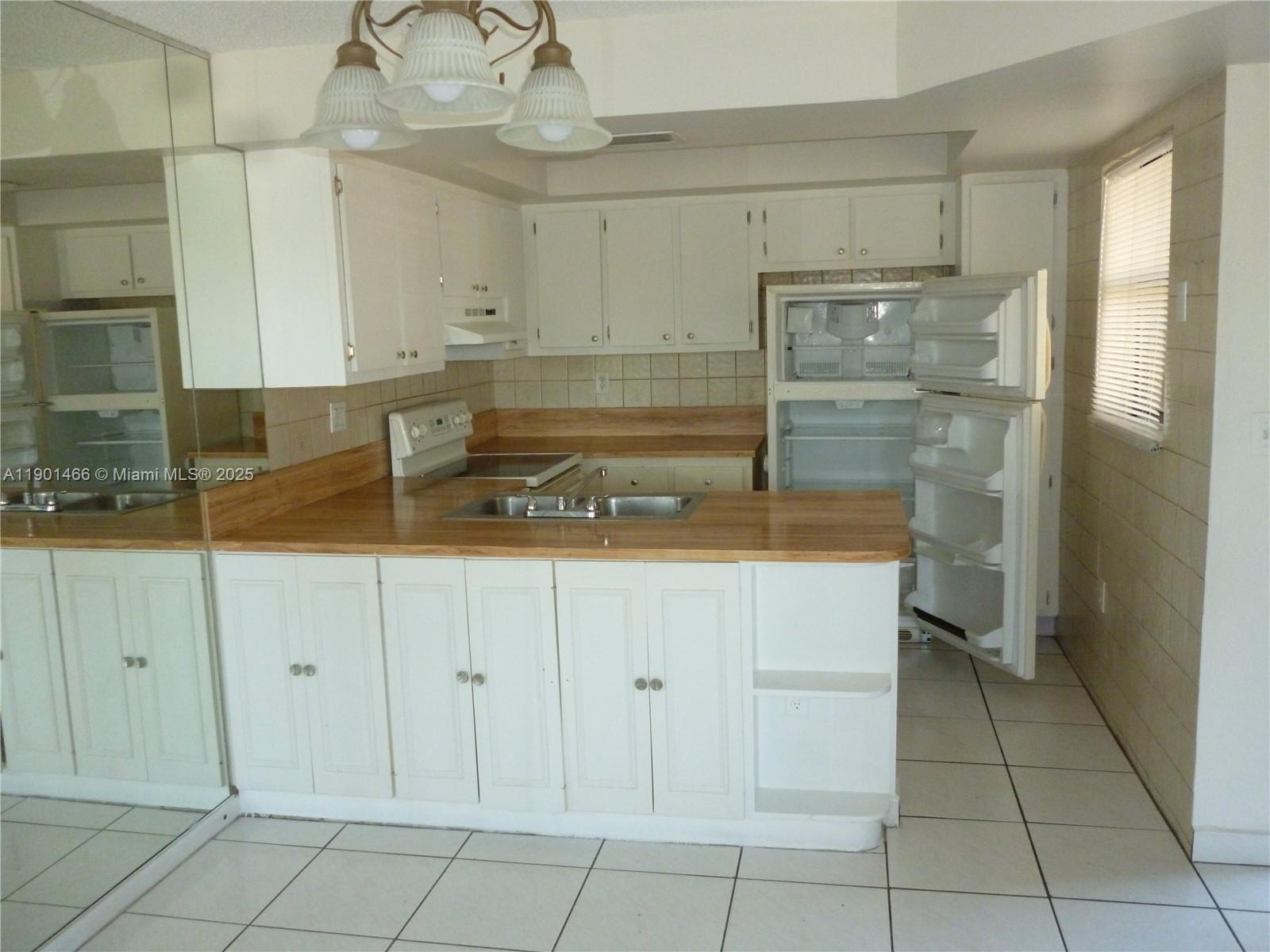 TERRANOVA CONDO 4 - Residential Lease