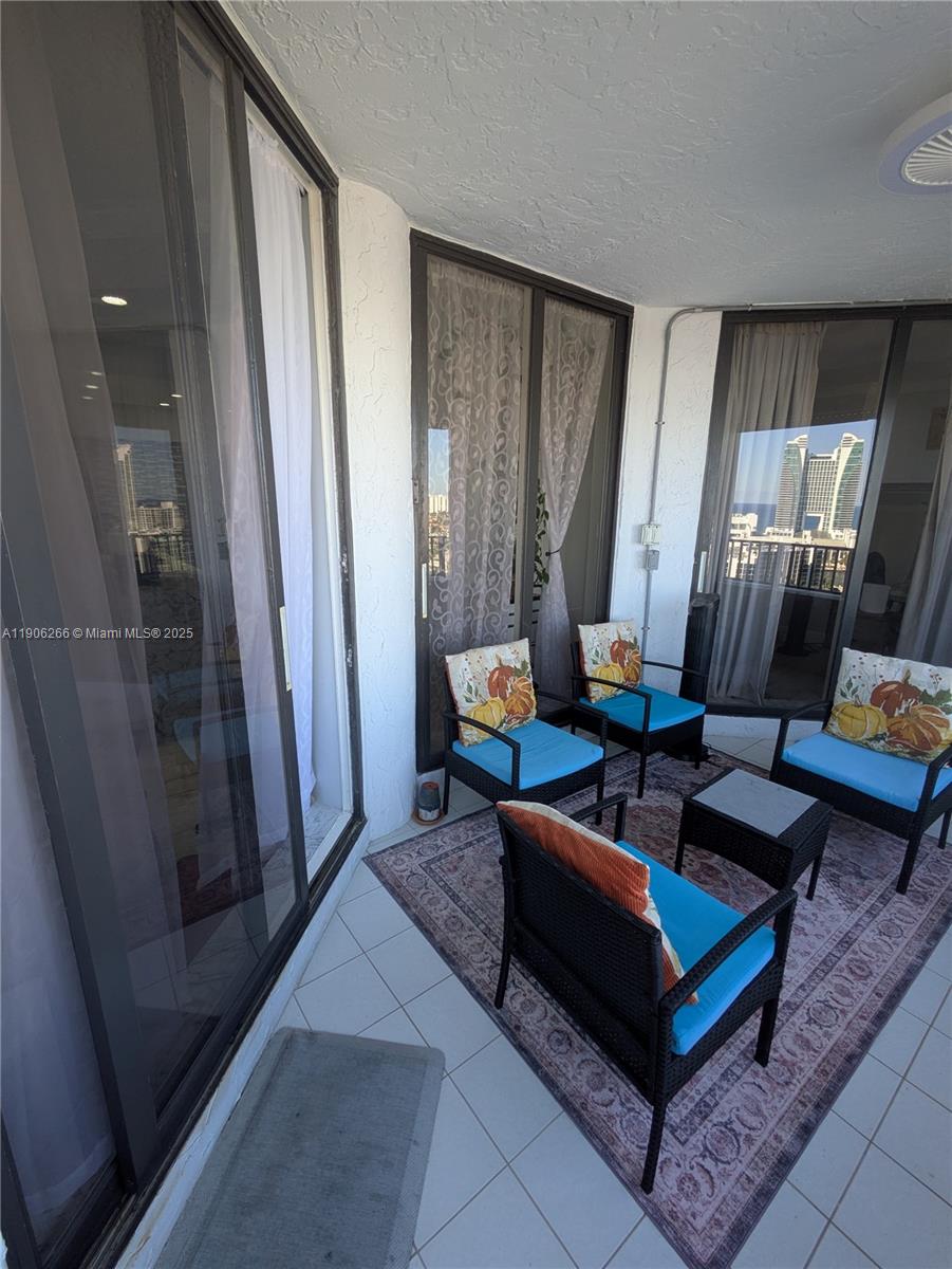 ANCHOR BAY CLUB CONDO - Residential Lease