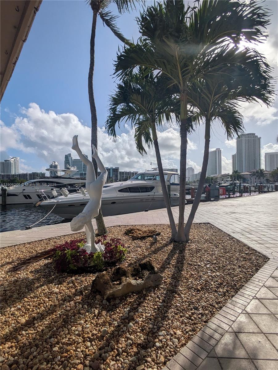 ANCHOR BAY CLUB CONDO - Residential Lease