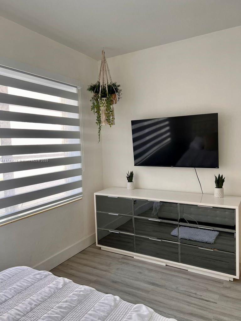 PARK CORNER CONDO - Residential