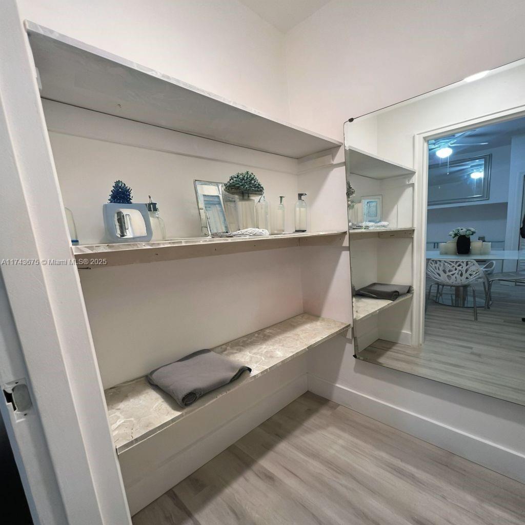 PARK CORNER CONDO - Residential