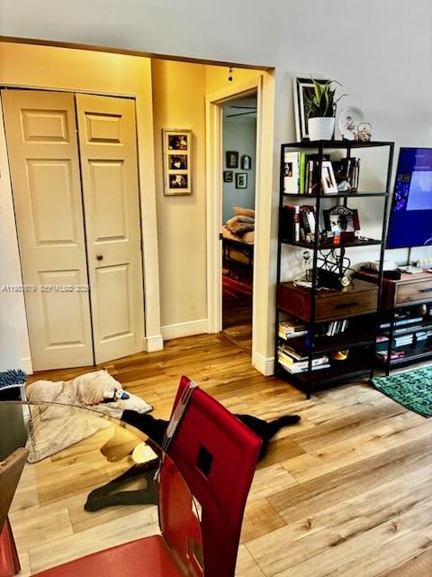 BRIAR BAY TOWNHOUSE ESTAT - Residential