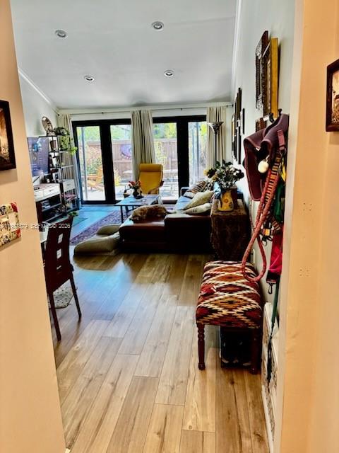 BRIAR BAY TOWNHOUSE ESTAT - Residential