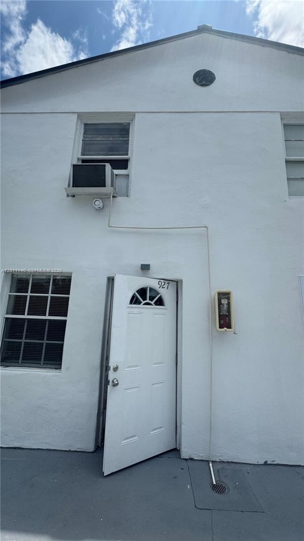 Photo of 921 N 17th Ct #927, Hollywood, FL 33020 (MLS # A12011140)