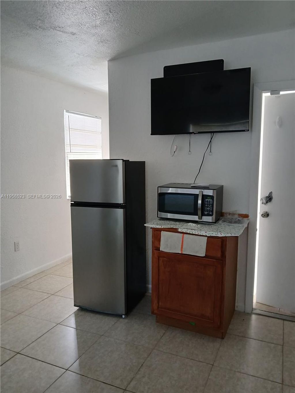 Photo of 6505 Pines Pkwy #2, Hollywood, FL 33023 (MLS # A11958523)