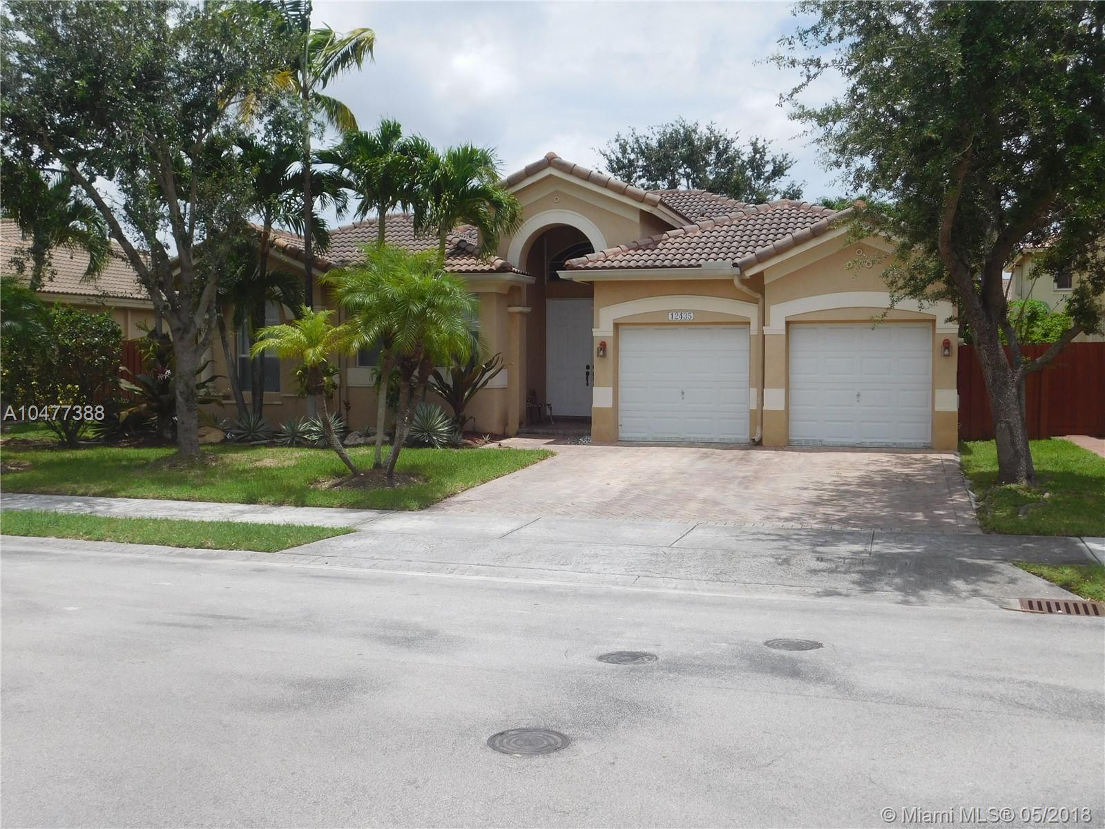 KENDALL BREEZE SOUTH - Residential Lease