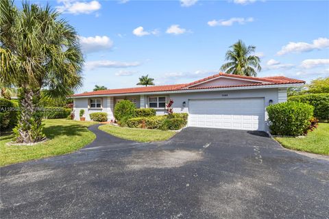 Photo of 7185 E Tropical Way, Plantation, FL 33317 (MLS # A11956820)