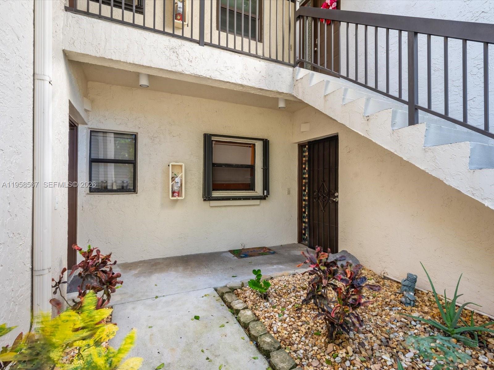 2534 Carambola Cir N 1825