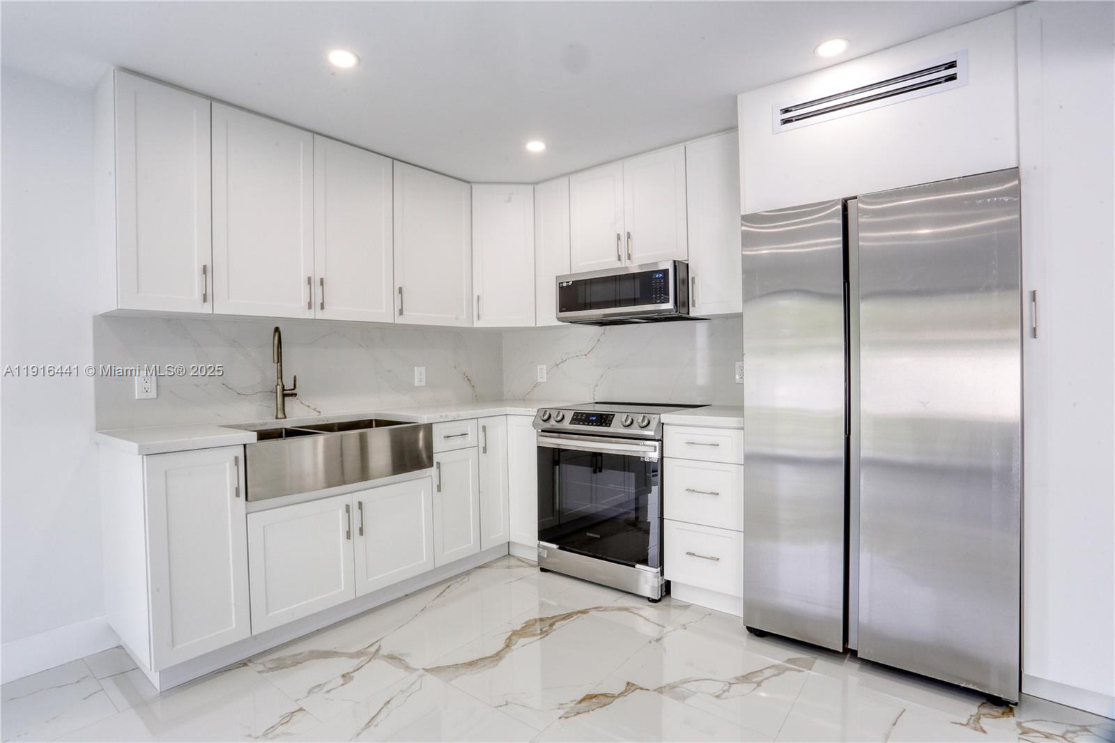 AUBURNDALE AMD - Residential Lease