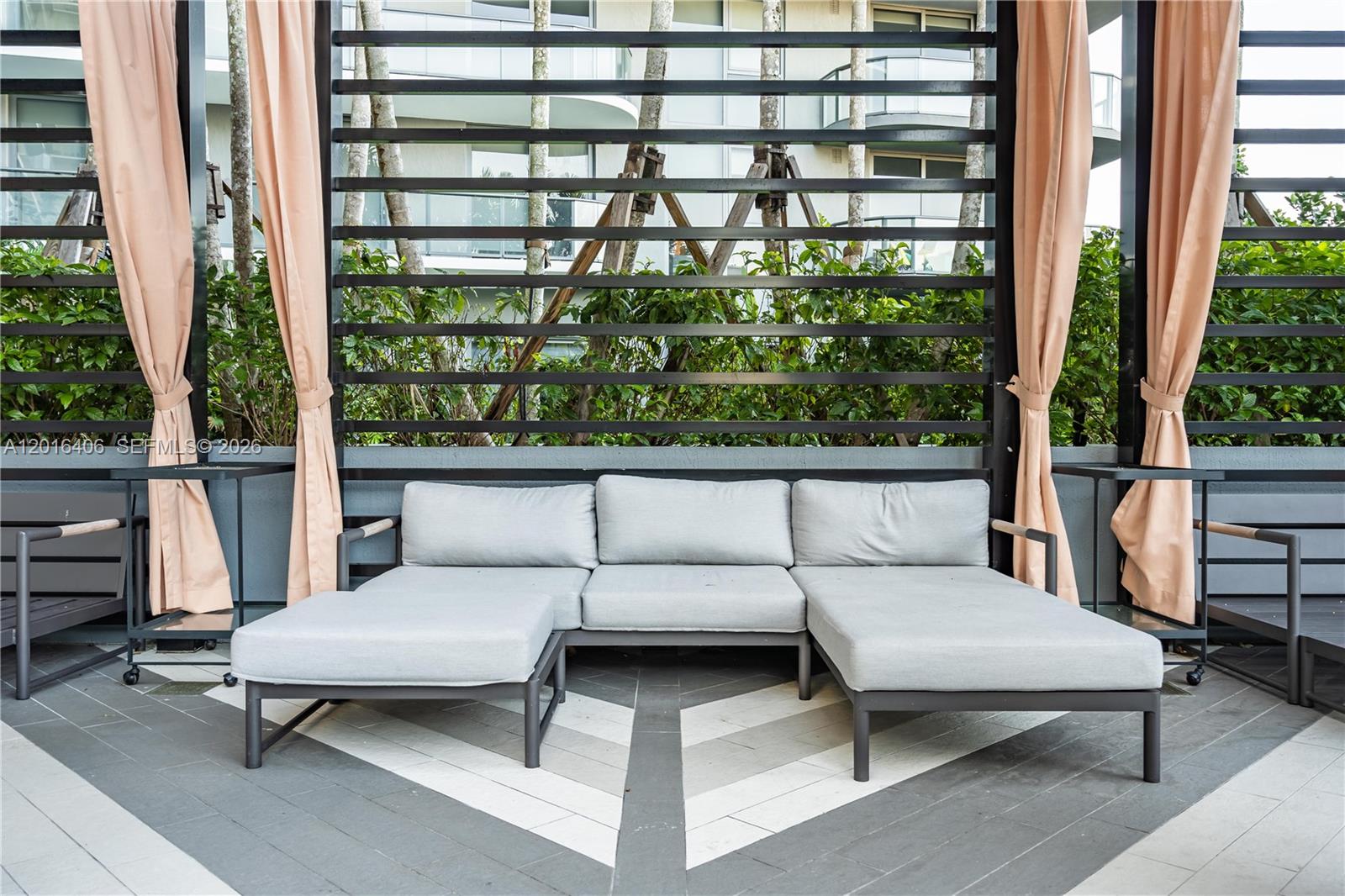 3401 MIDTOWN CONDO - Residential Lease