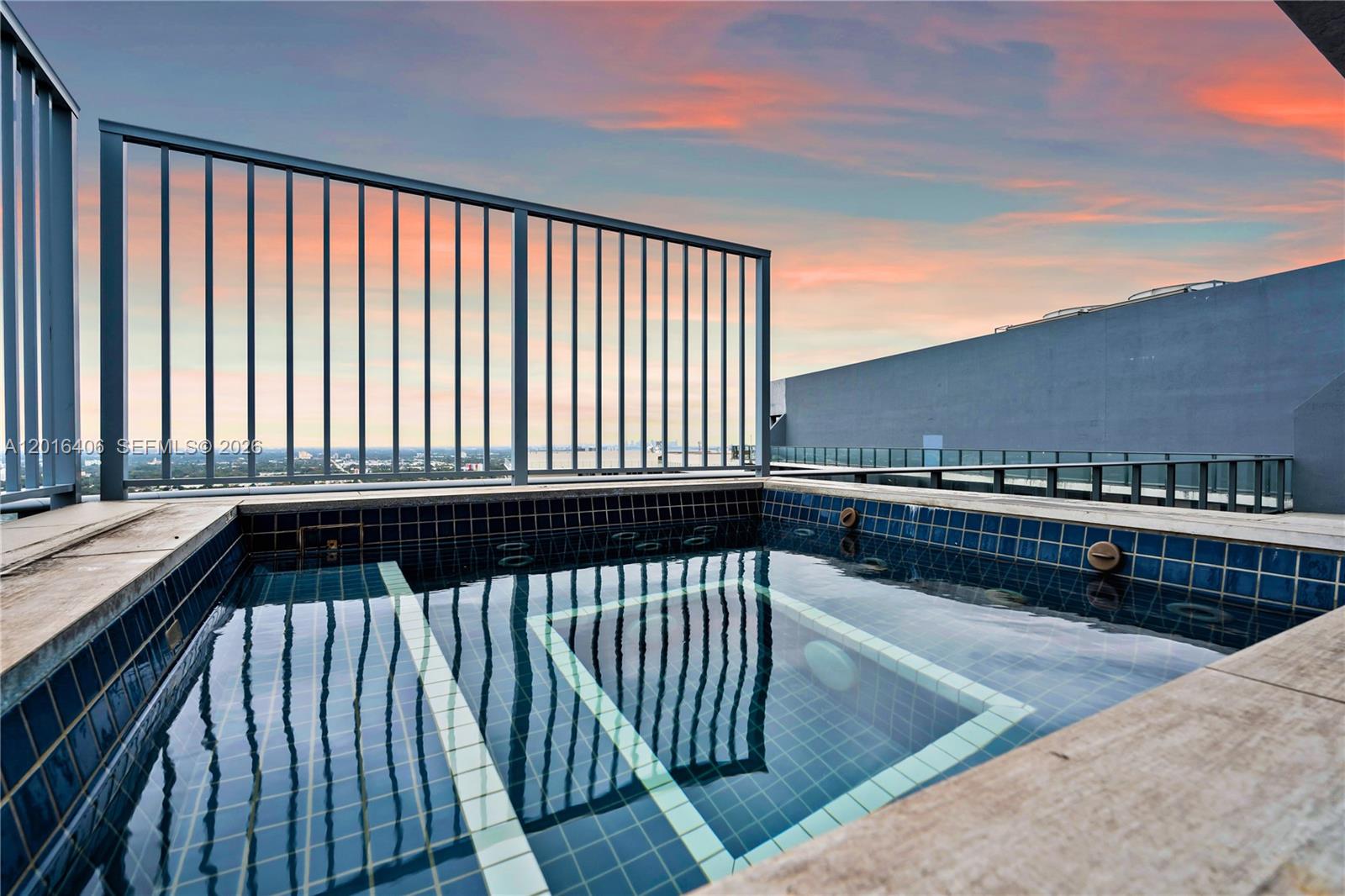 3401 MIDTOWN CONDO - Residential Lease
