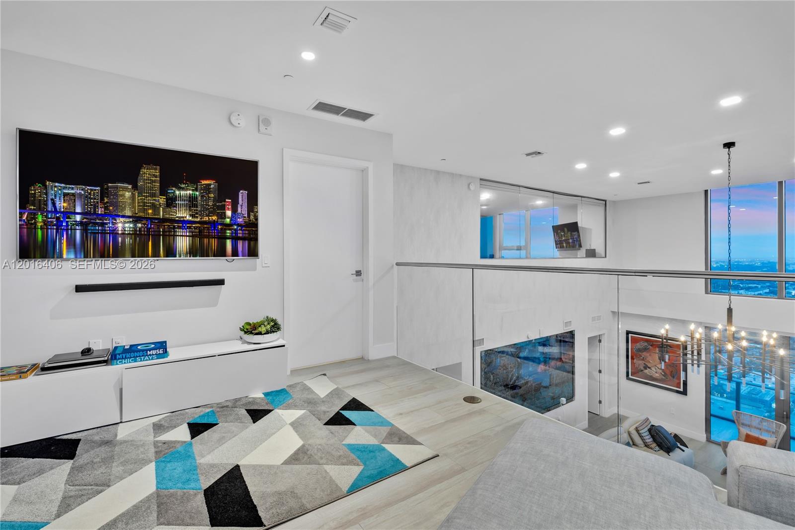 3401 MIDTOWN CONDO - Residential Lease