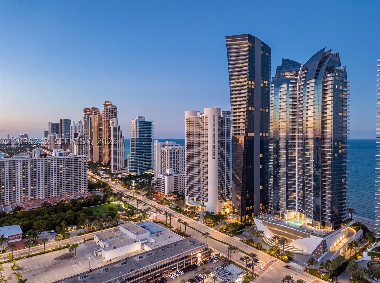 17121 Collins Ave 803, Sunny Isles Beach, FL, 33160/$1,270,000 1 17121 Collins Ave 803