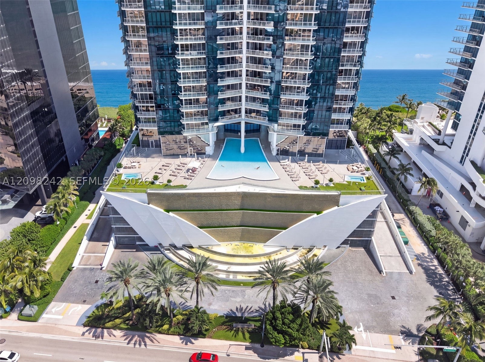 17121 Collins Ave 803, Sunny Isles Beach, FL, 33160/$1,270,000 4 17121 Collins Ave 803