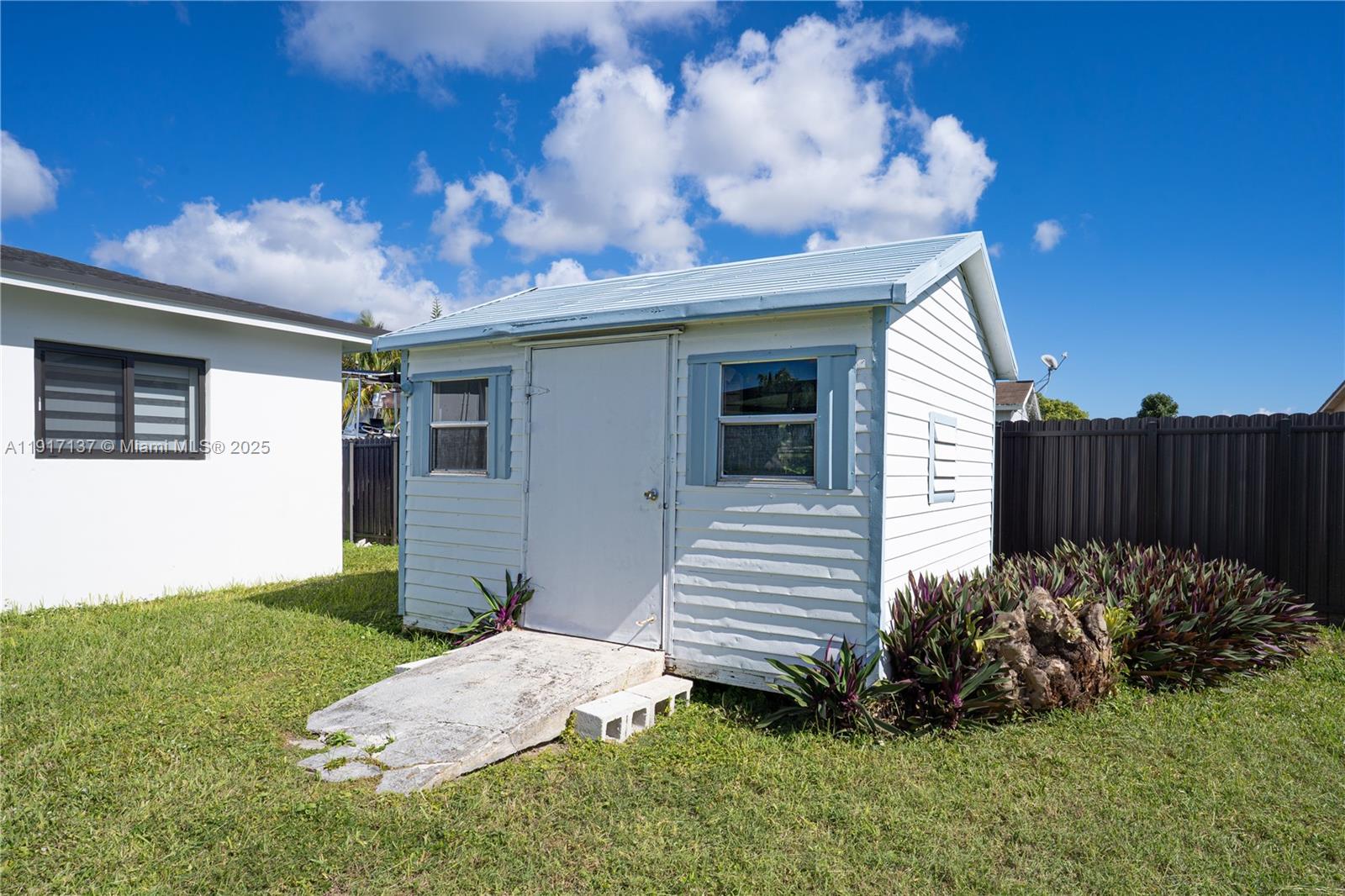 FAIRWAY ESTATES SEC 3 - Residential