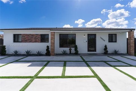 10060 SW 152nd Ter Miami FL 33157