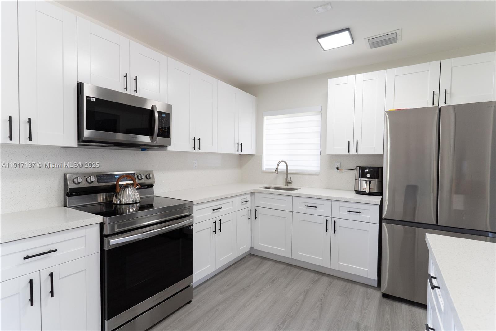 FAIRWAY ESTATES SEC 3 - Residential