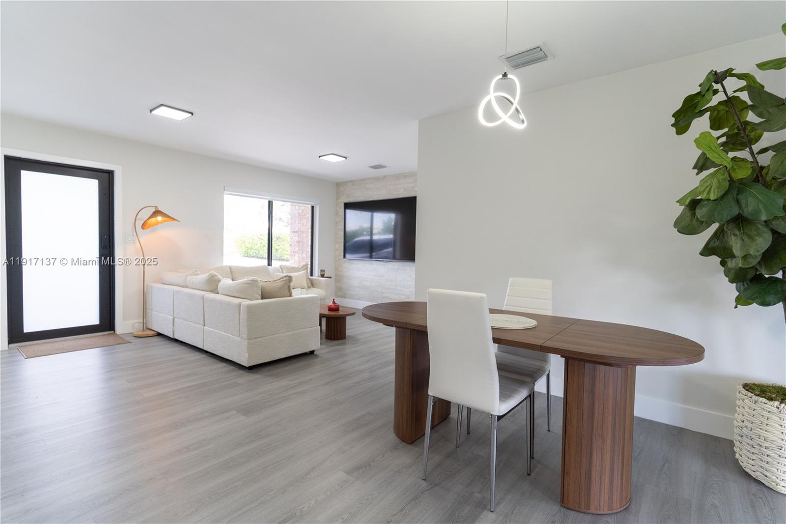 FAIRWAY ESTATES SEC 3 - Residential