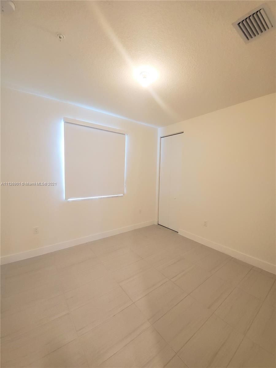 LANDMARK AT DORAL CONDO N - Residential