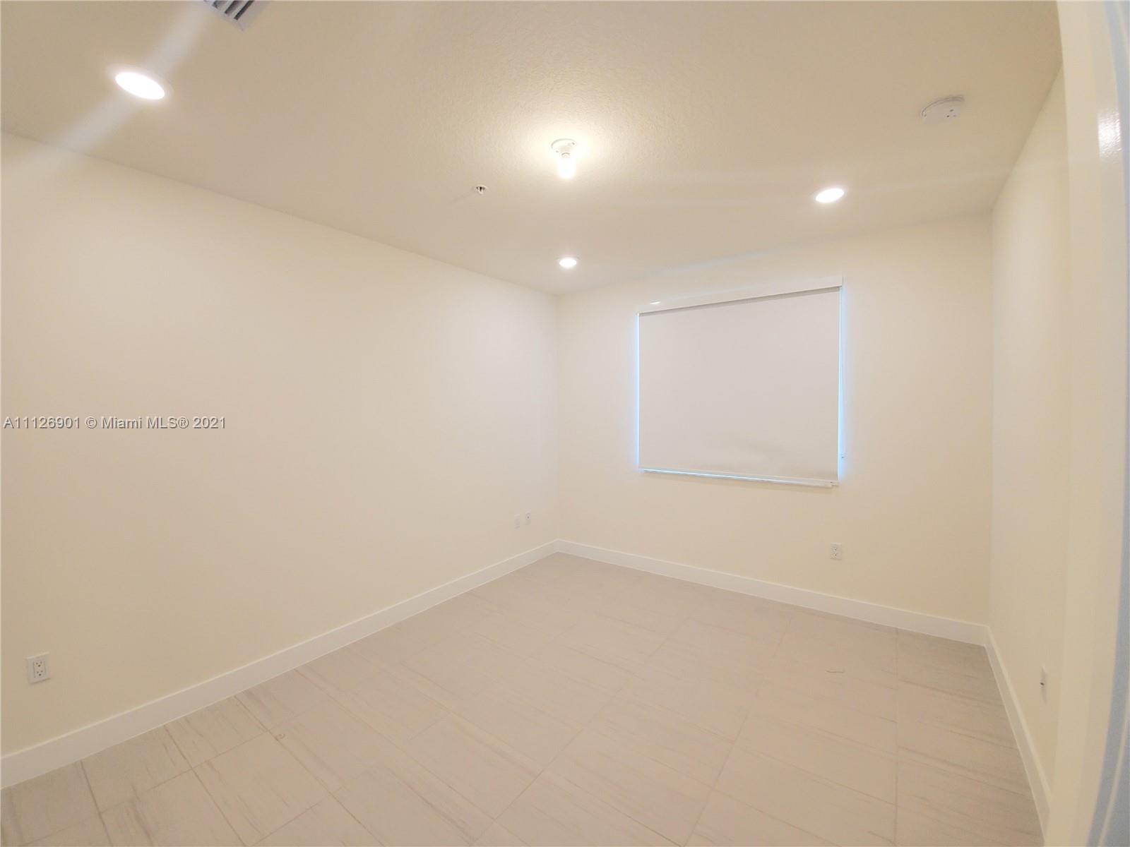 LANDMARK AT DORAL CONDO N - Residential