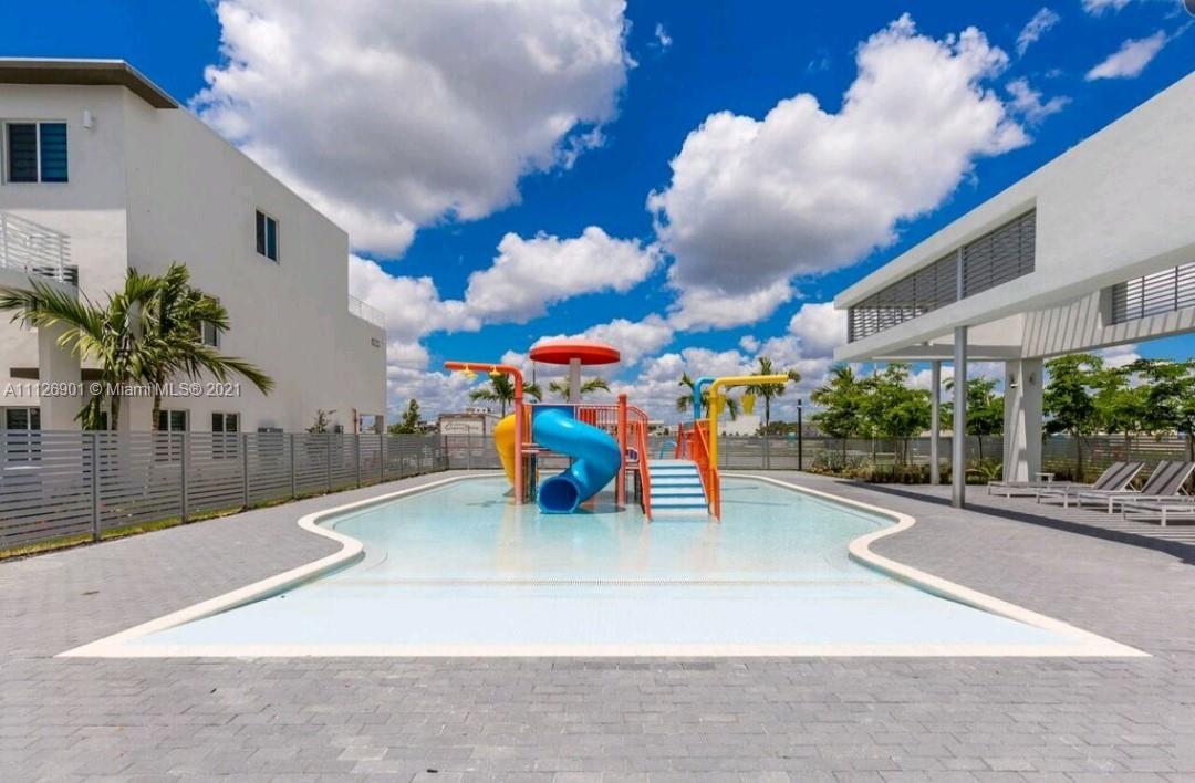 LANDMARK AT DORAL CONDO N - Residential