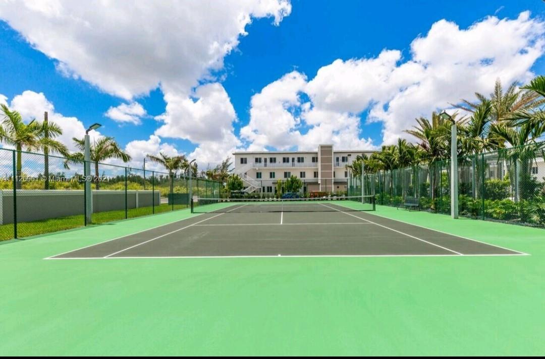 LANDMARK AT DORAL CONDO N - Residential