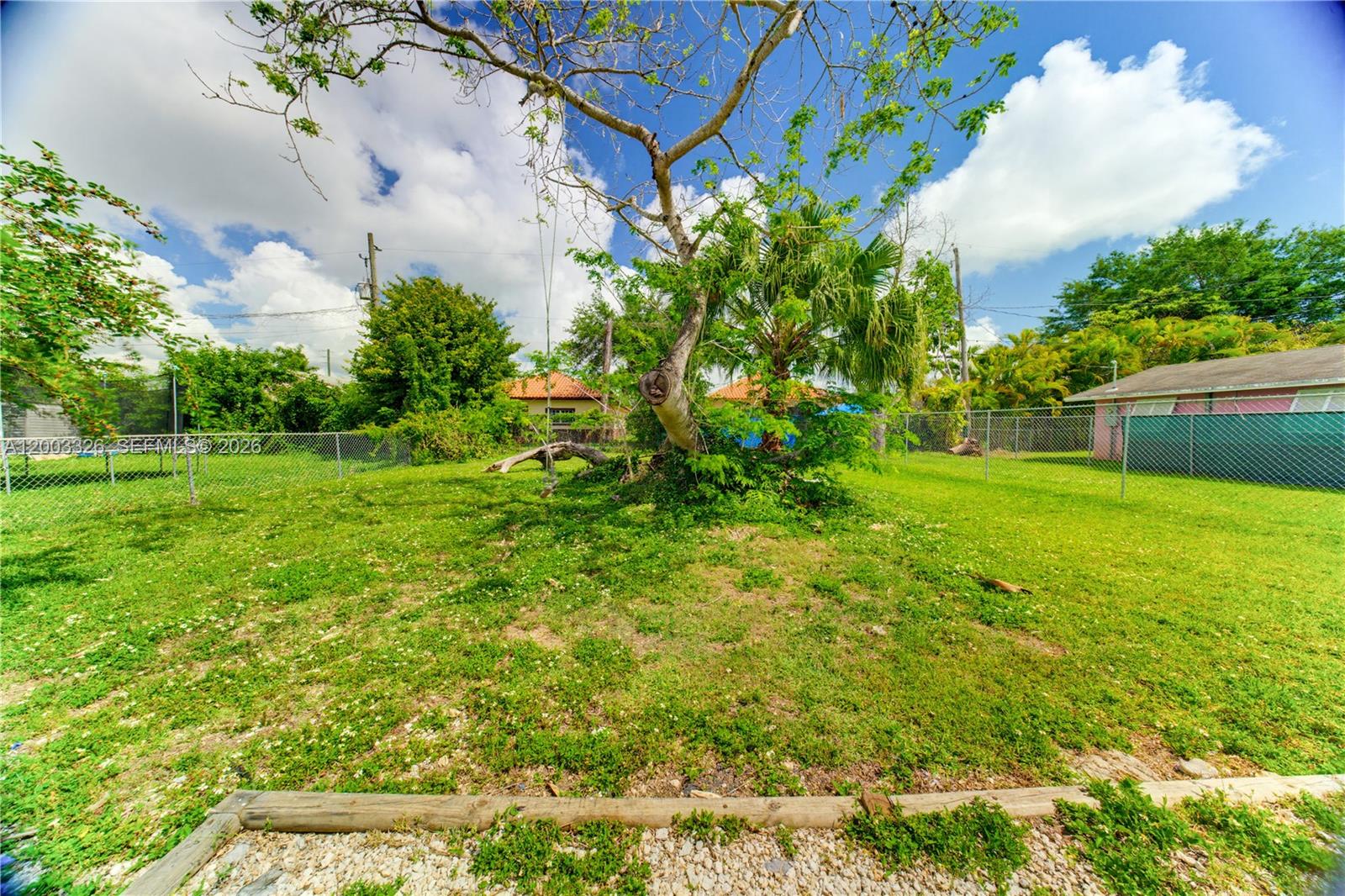 DOWNER PALMS DIV 2 - Residential Lease