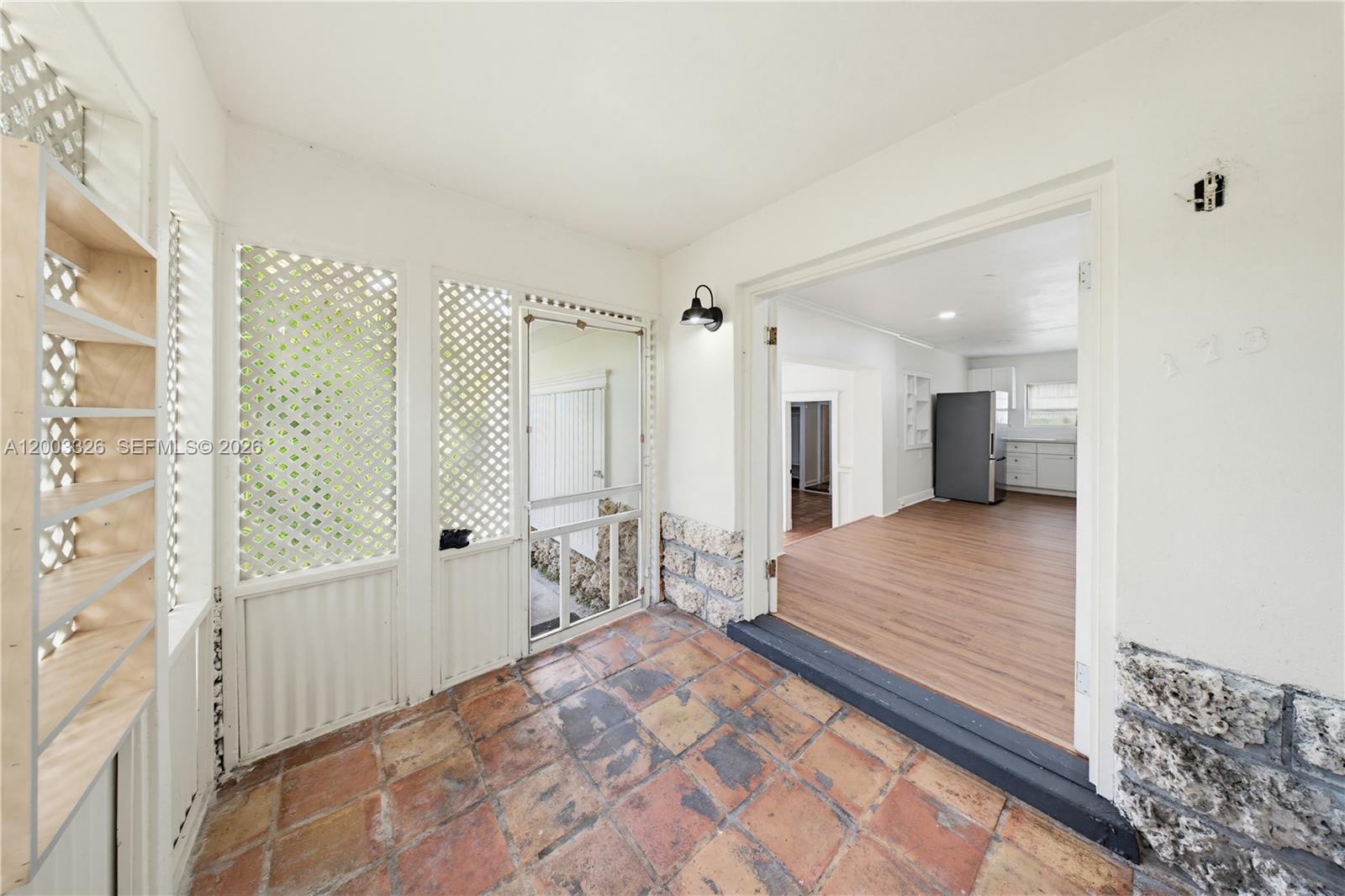 DOWNER PALMS DIV 2 - Residential Lease