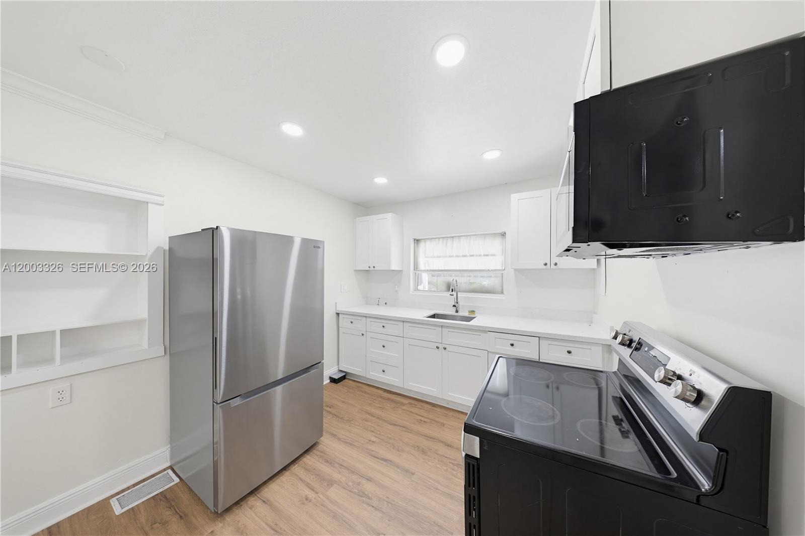 DOWNER PALMS DIV 2 - Residential Lease