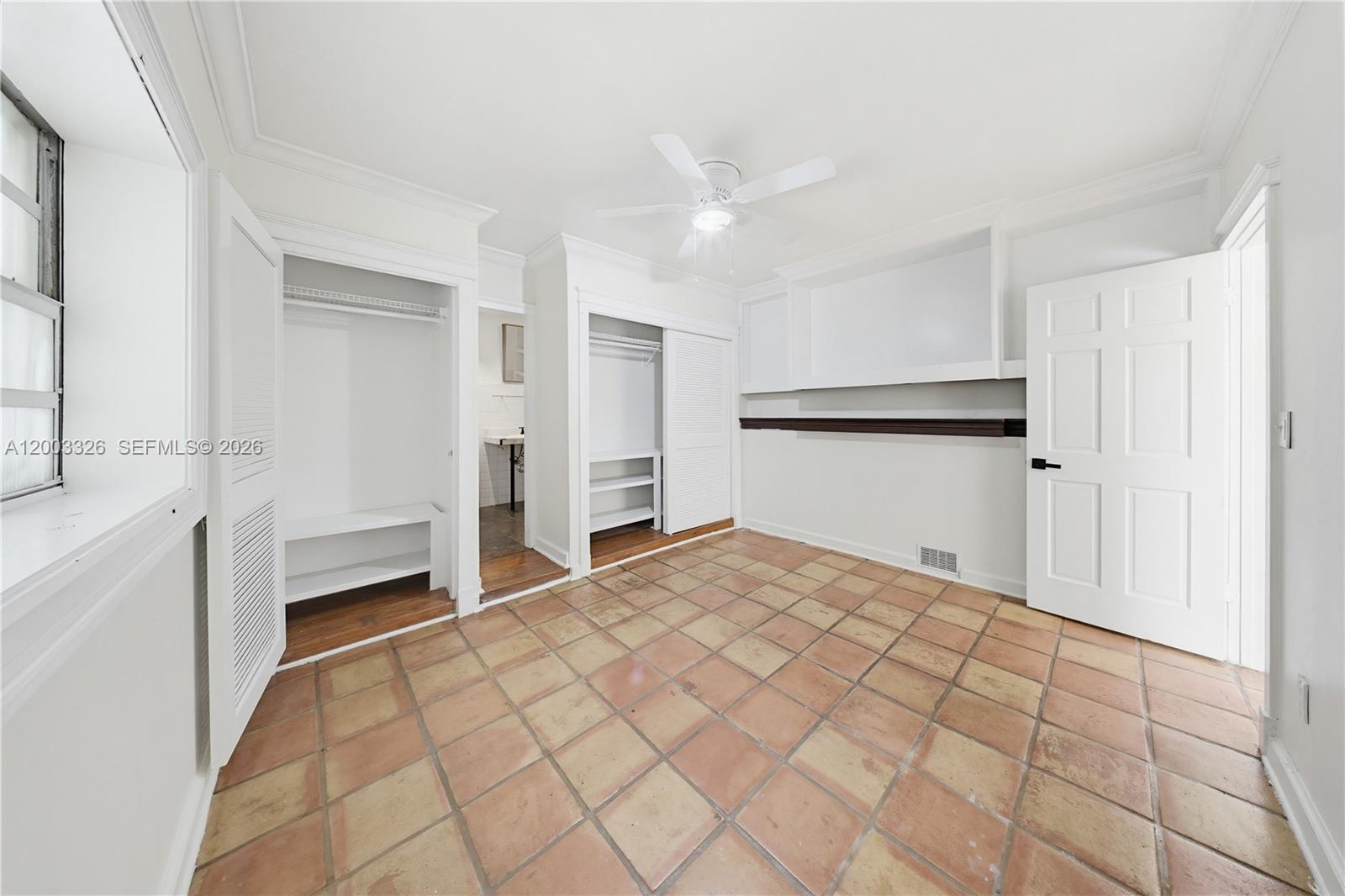 DOWNER PALMS DIV 2 - Residential Lease