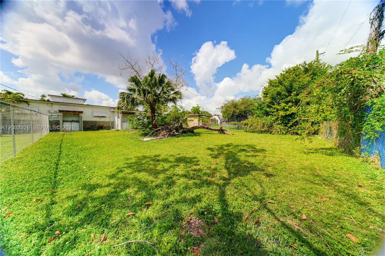 DOWNER PALMS DIV 2 - Residential Lease