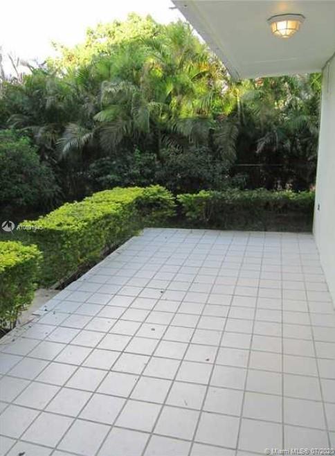 CORAL GABLES SEC E - Residential Lease