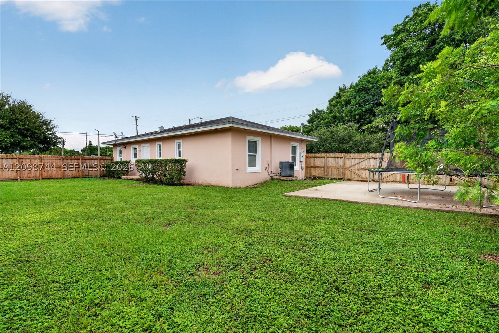 17290 SW 103rd Ave, Miami, FL, 33157/$460,000 3 17290 SW 103rd Ave