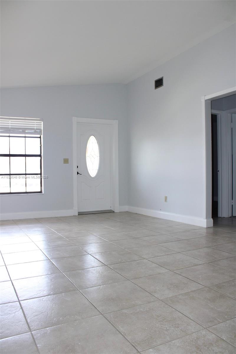 WELL MAINTAINED 3/2 HOME IN ALAMEDA. CENTRALLY LOCATED IN THE HEART OF HIALEAH, CLOSE TO HOSPITALS, SCHOOLS, HIGHWAYS AND MUCH MORE. TEXT AGENT TODAY!