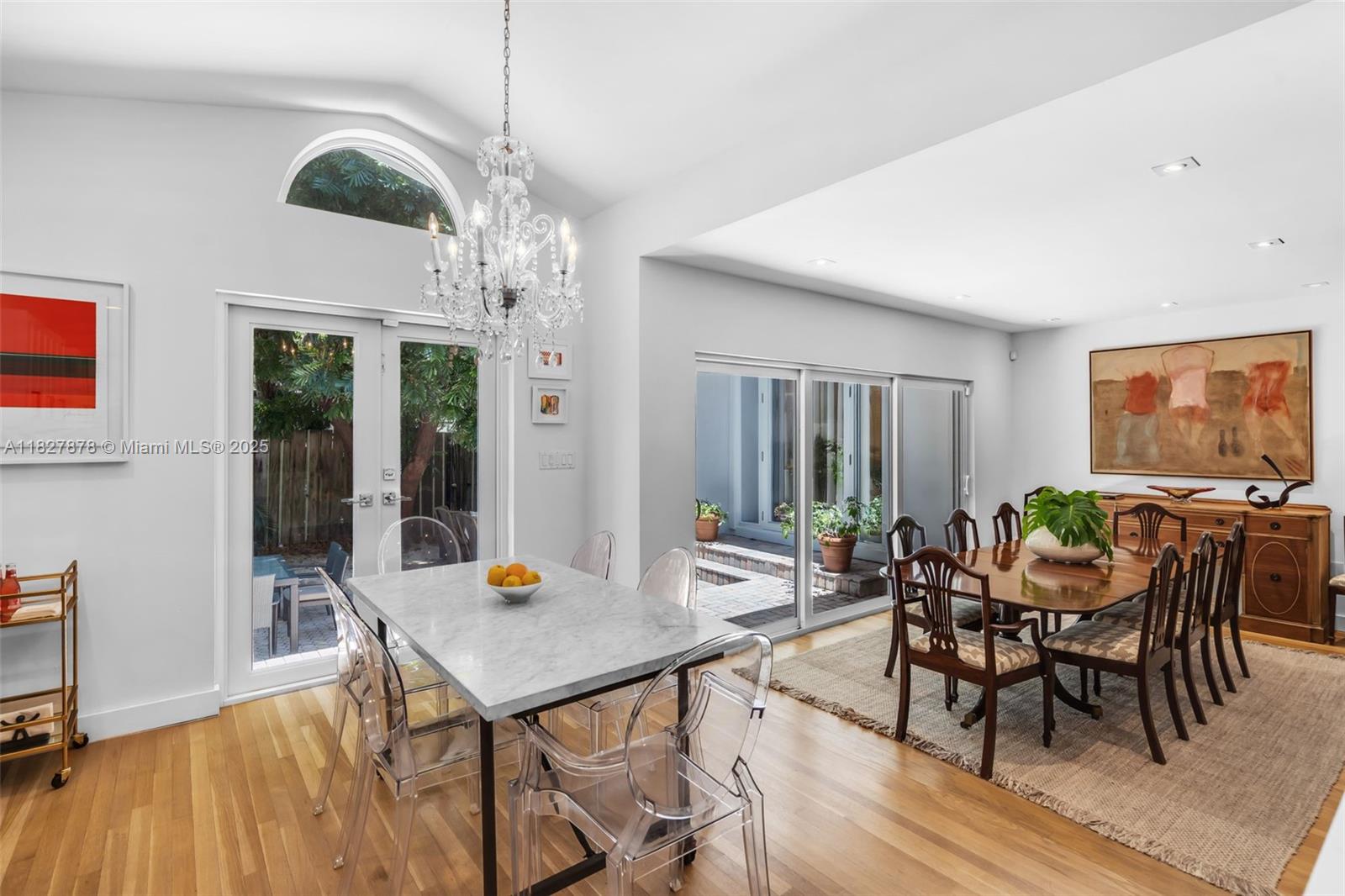 COCO GROVE - Residential