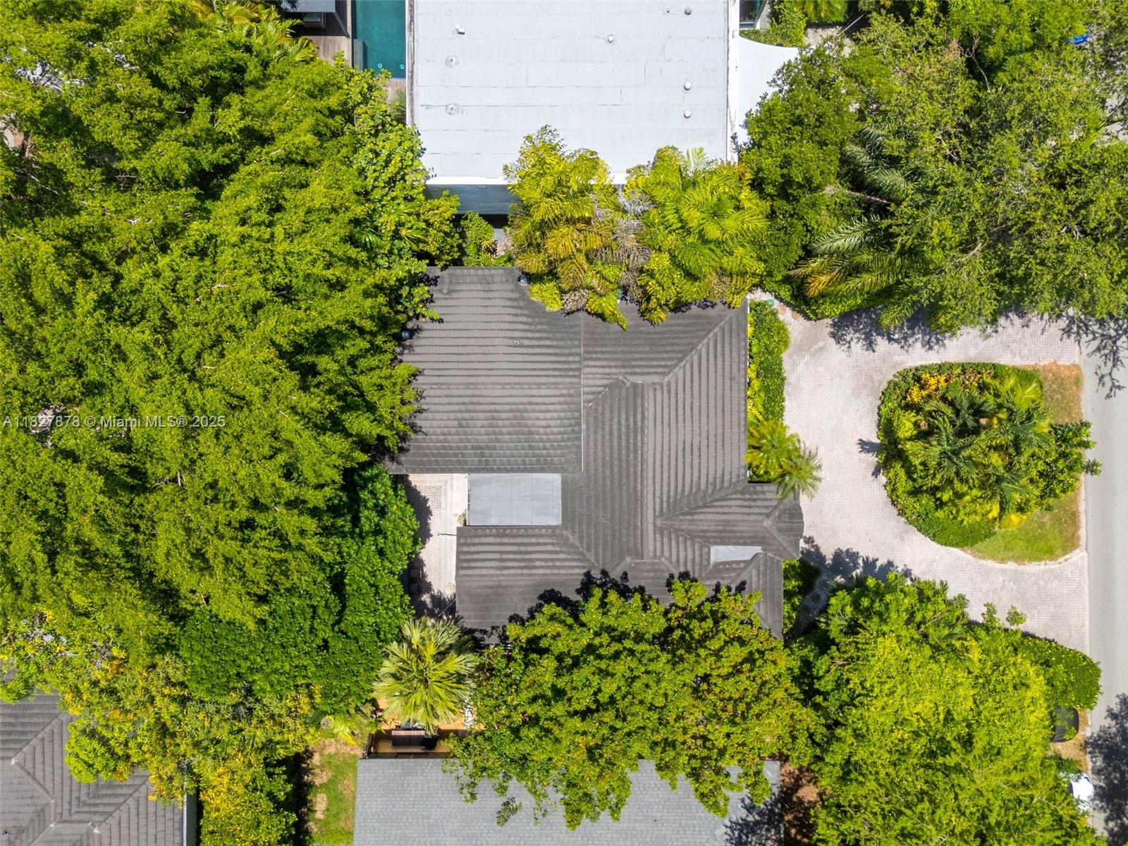 COCO GROVE - Residential