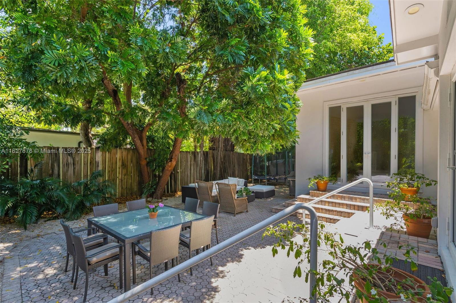 COCO GROVE - Residential