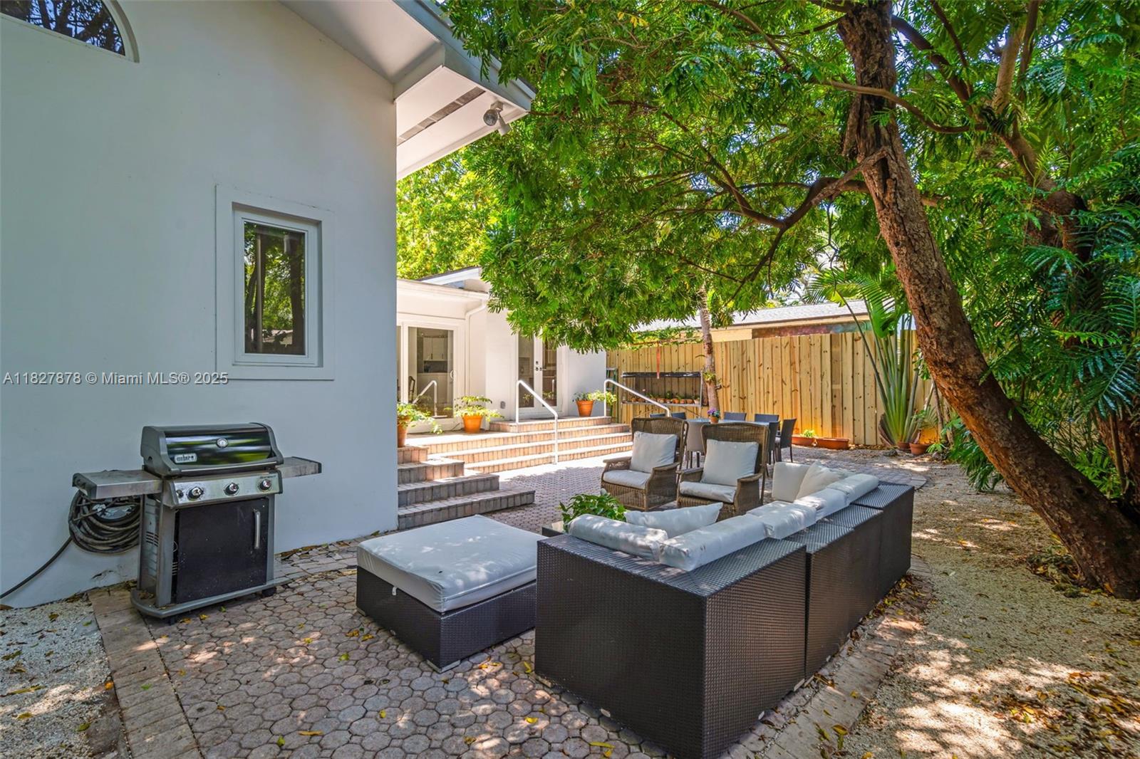 COCO GROVE - Residential