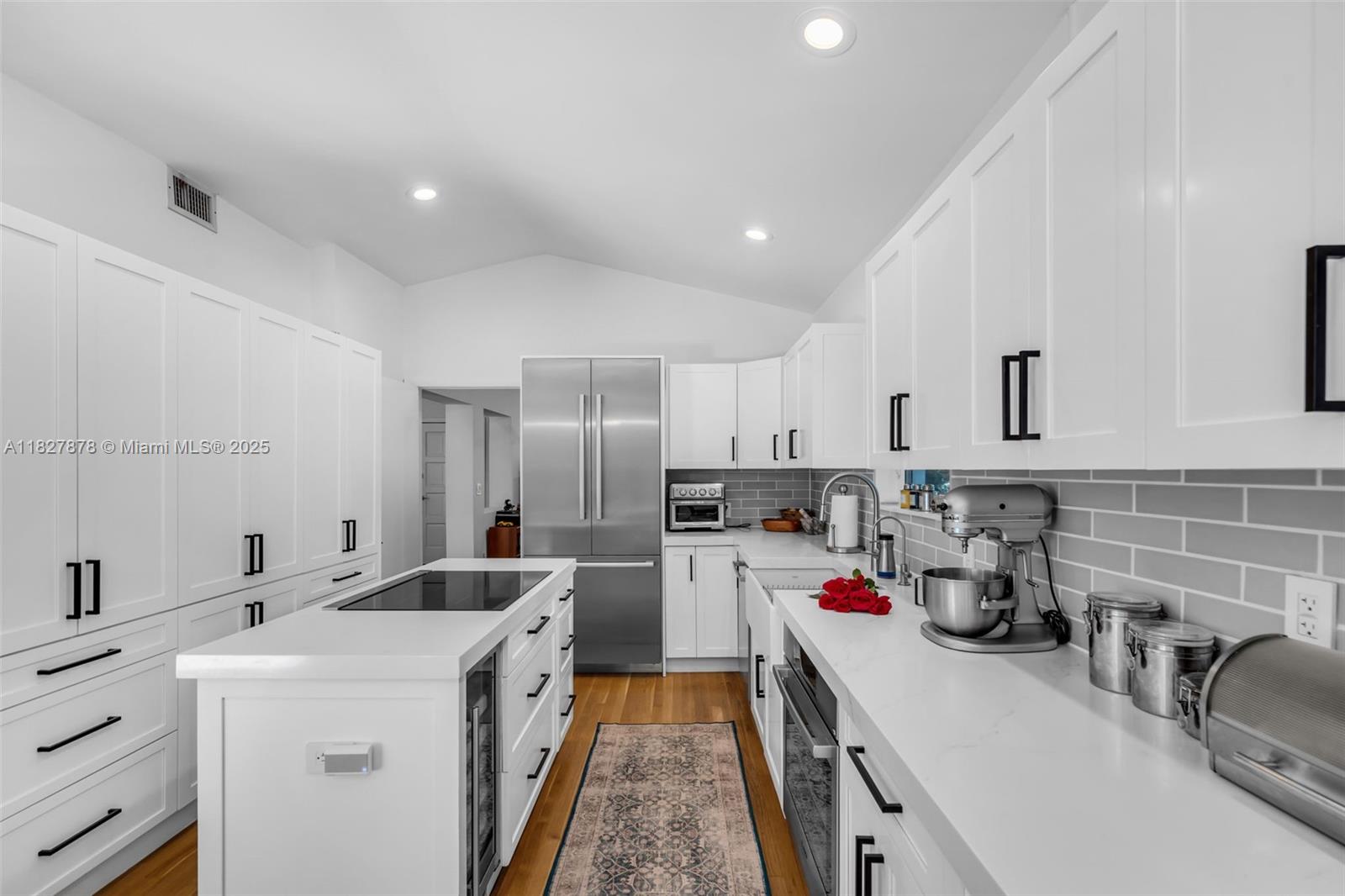 COCO GROVE - Residential