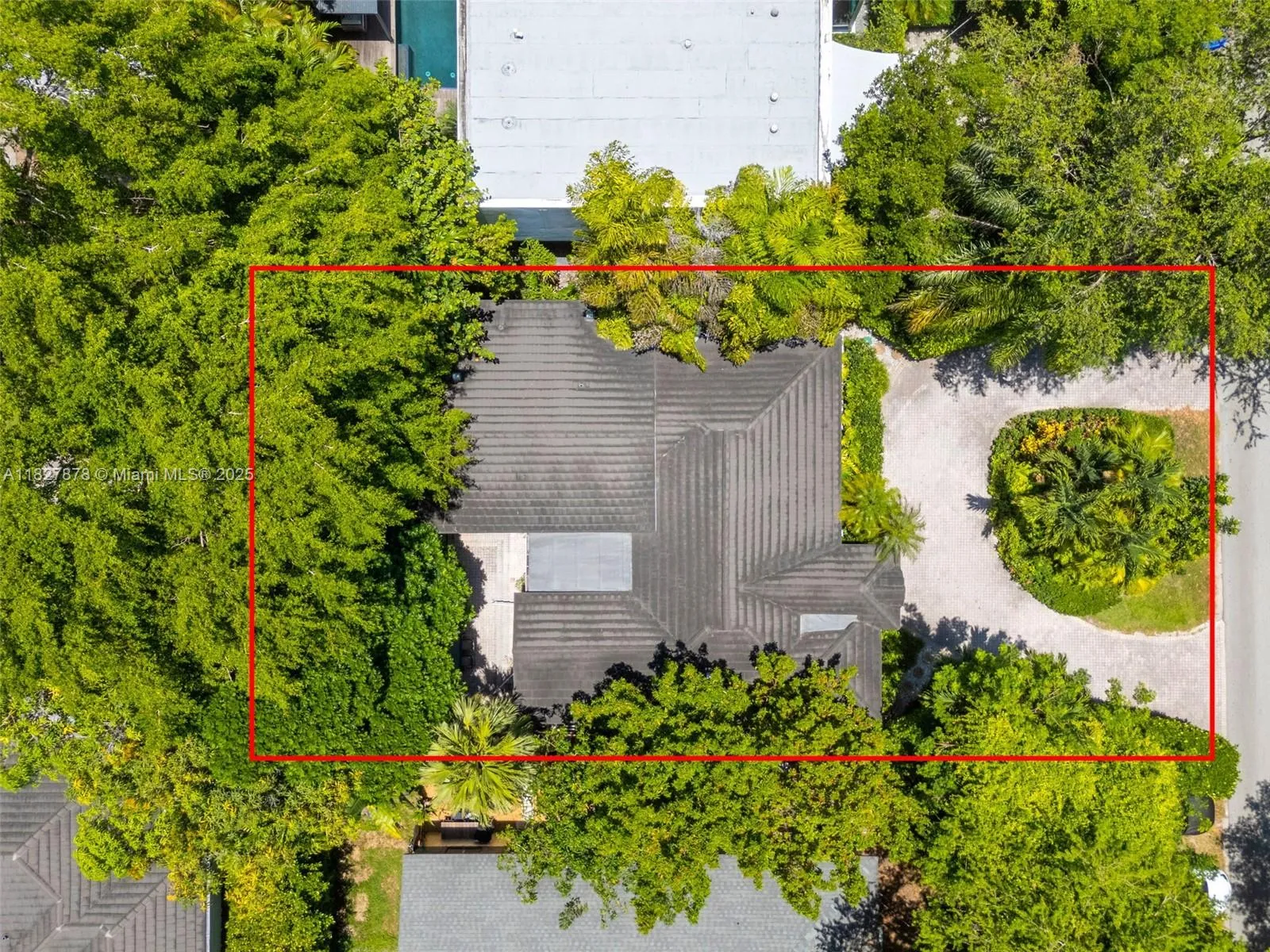 Miami, Florida 33133, United States, 3 Bedrooms Bedrooms, ,2 BathroomsBathrooms,Residential,Active,158078