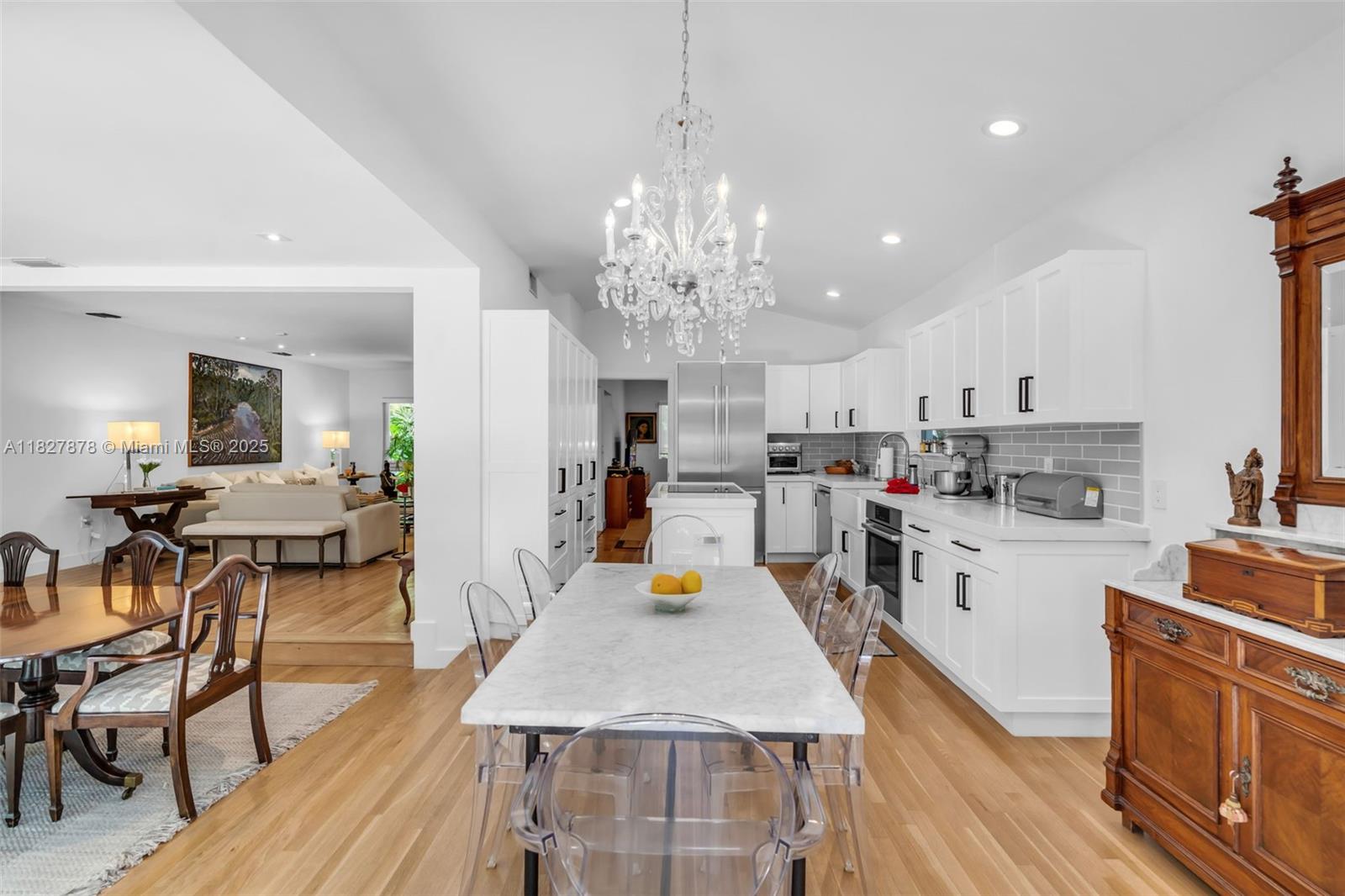 COCO GROVE - Residential